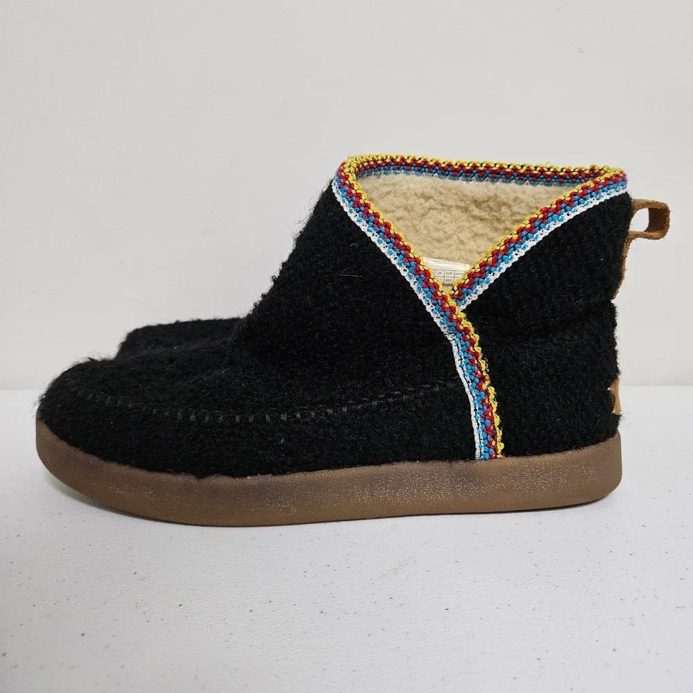 Sanuk Chiba Chill Bootie Slippers Women 9.5 Black Faux Shearling Trim Cozy Cabin - Picture 5 of 8